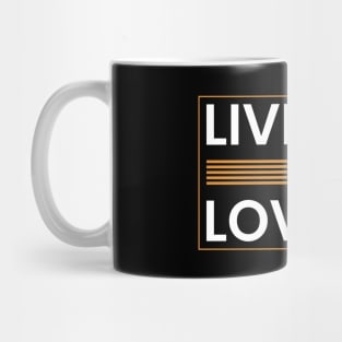Live and love typography Mug
